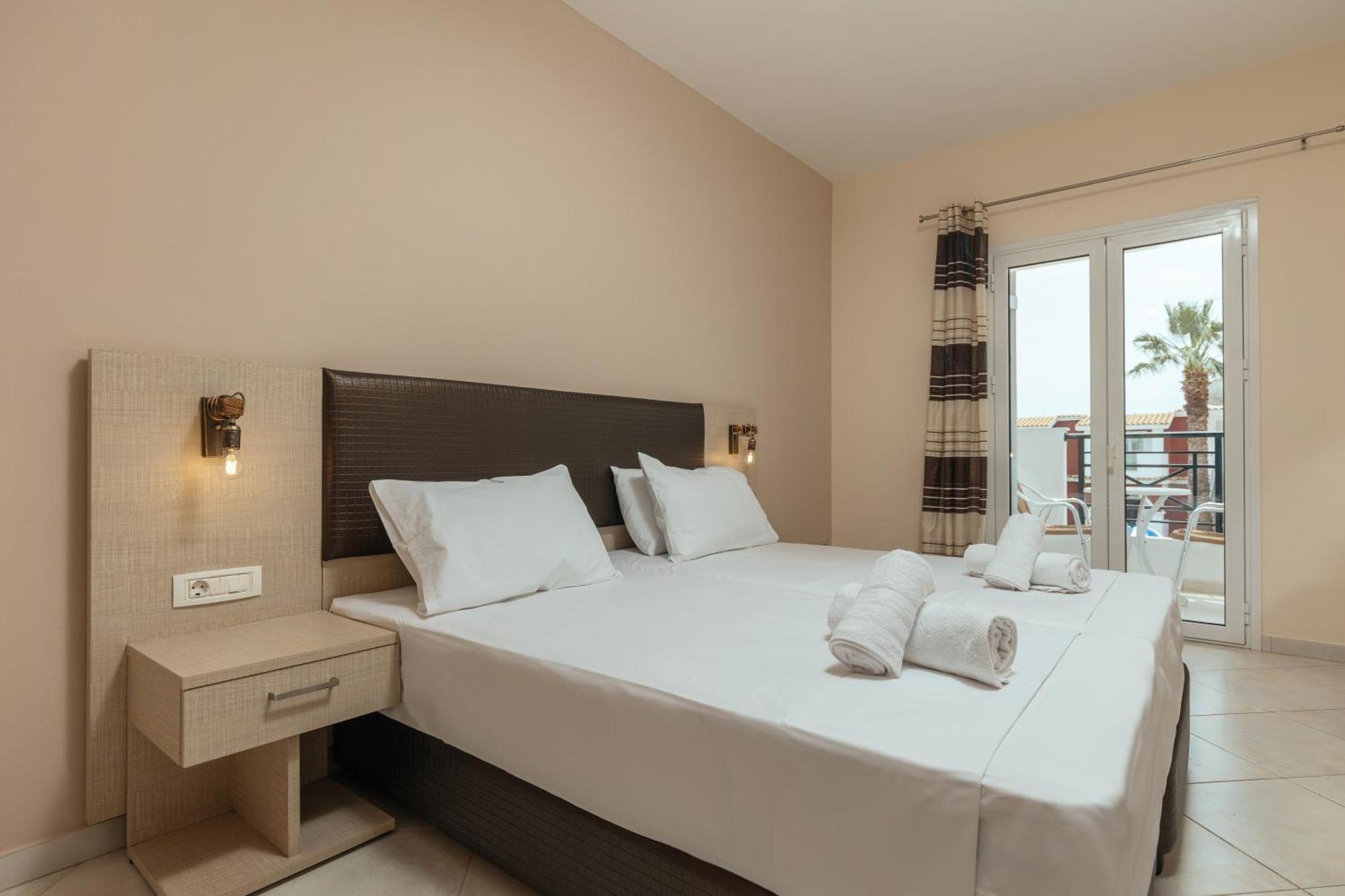 Yakinthos Hotel Λαγανάς Εξωτερικό φωτογραφία
